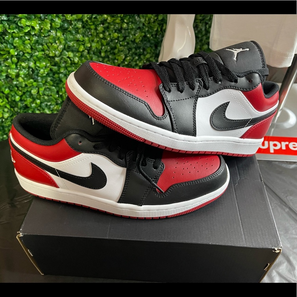 JORDAN 1 LOW (BRED) (Sz 9)